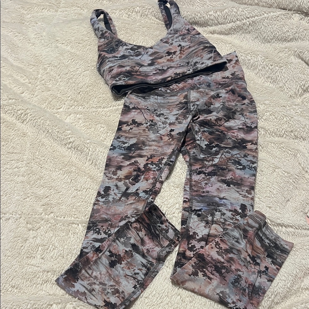 Lululemon workout set